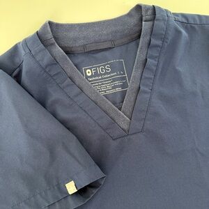 FIGS Navy V-Neck Short Sleeve Scrub Top